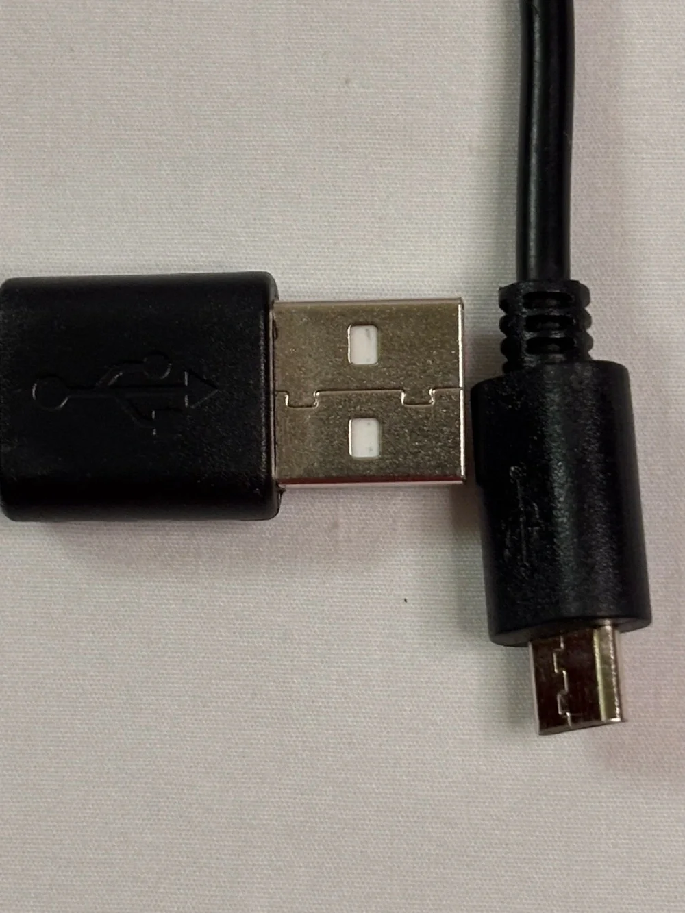 USB to Micro-USB Charging Cable Set in Black and White